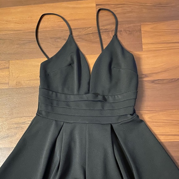 Cute black romper dress size small - Picture 4 of 5